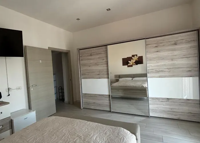 招待所 Vanilla 卡利亚里